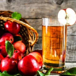 McIntosh Apple Tree -Geen Shop McIntosh apple 3