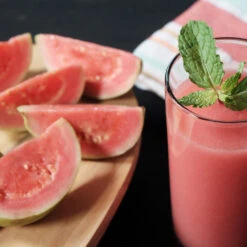 Tropical Pink Guava Tree -Geen Shop Pink Guava 3